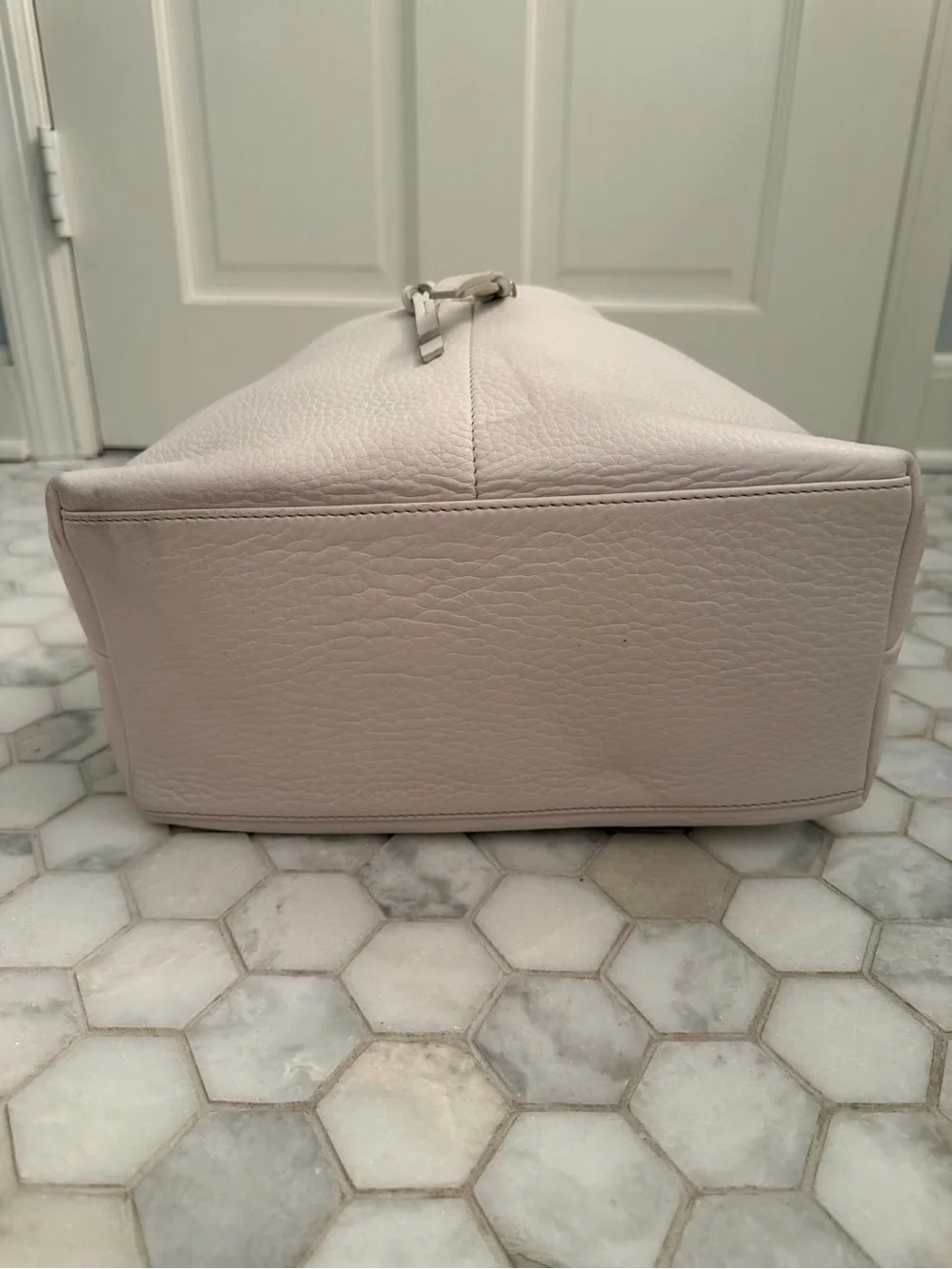 NWT- Dooney & Bourke Dillen Medium Pebbled Leather Hobo Handbag